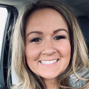 Meet your Posher, Raquel